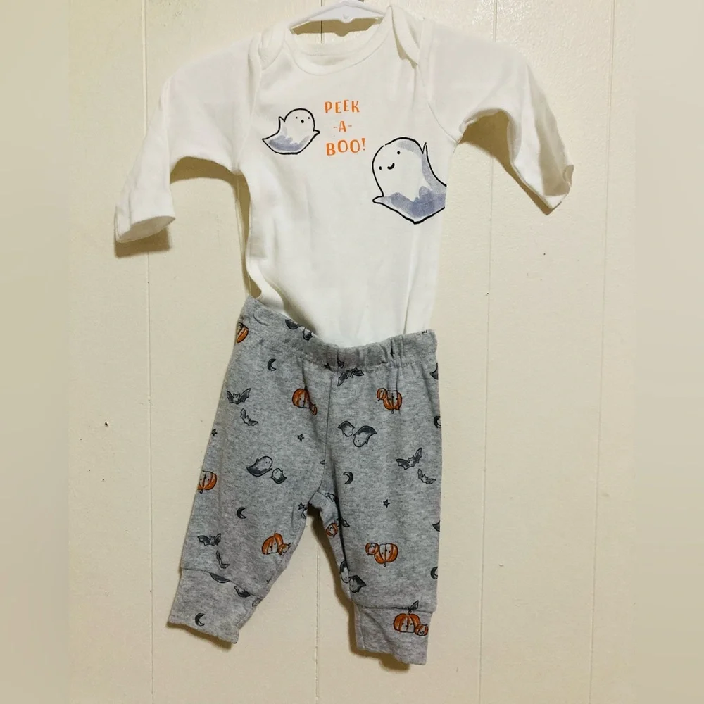 Carters Baby Two Piece Peek a Boo Halloween Set Size 3 M NWOT
